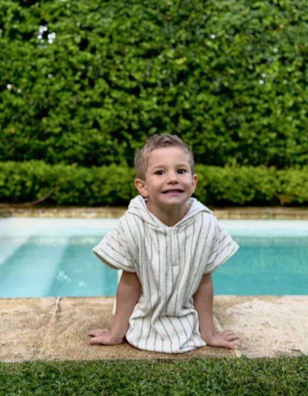 Poncho Formentera - M Martin Pescador