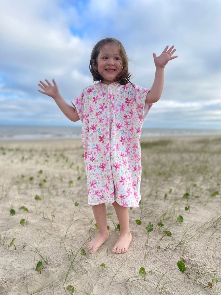 Poncho Pink Flowers - M Martin Pescador